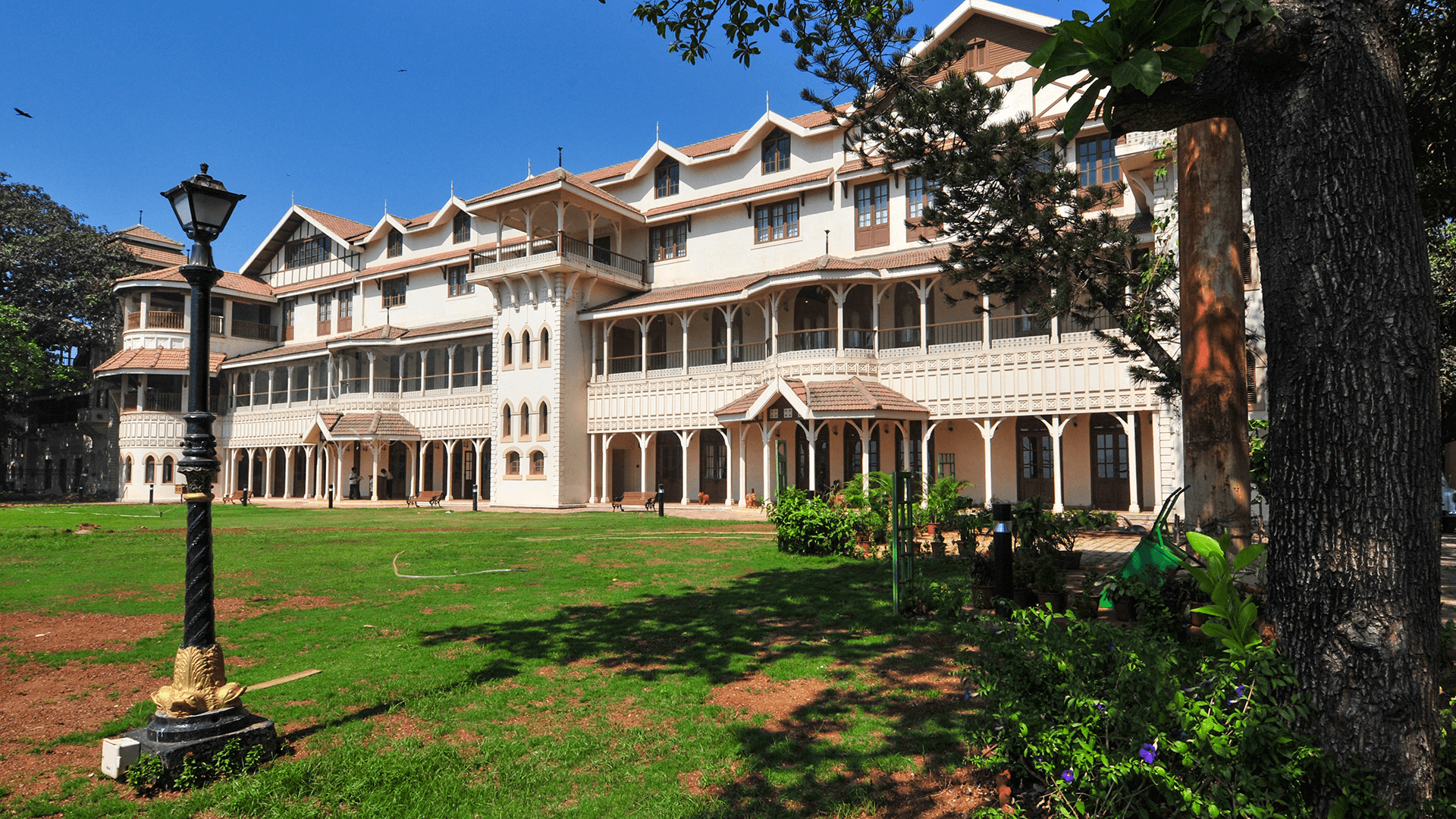 The Old Yacht Club Mumbai , Maharashtra